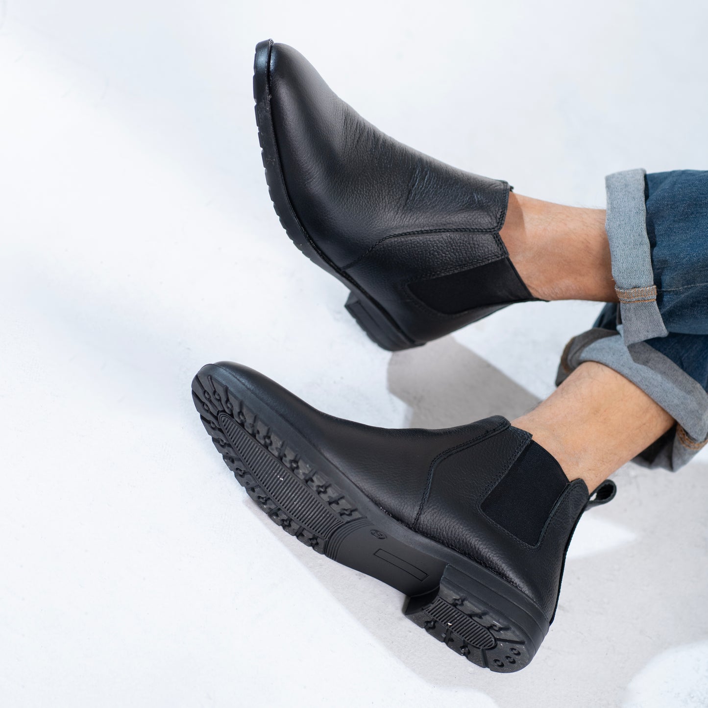 Zuqo Mens Chelsea Boot -Black