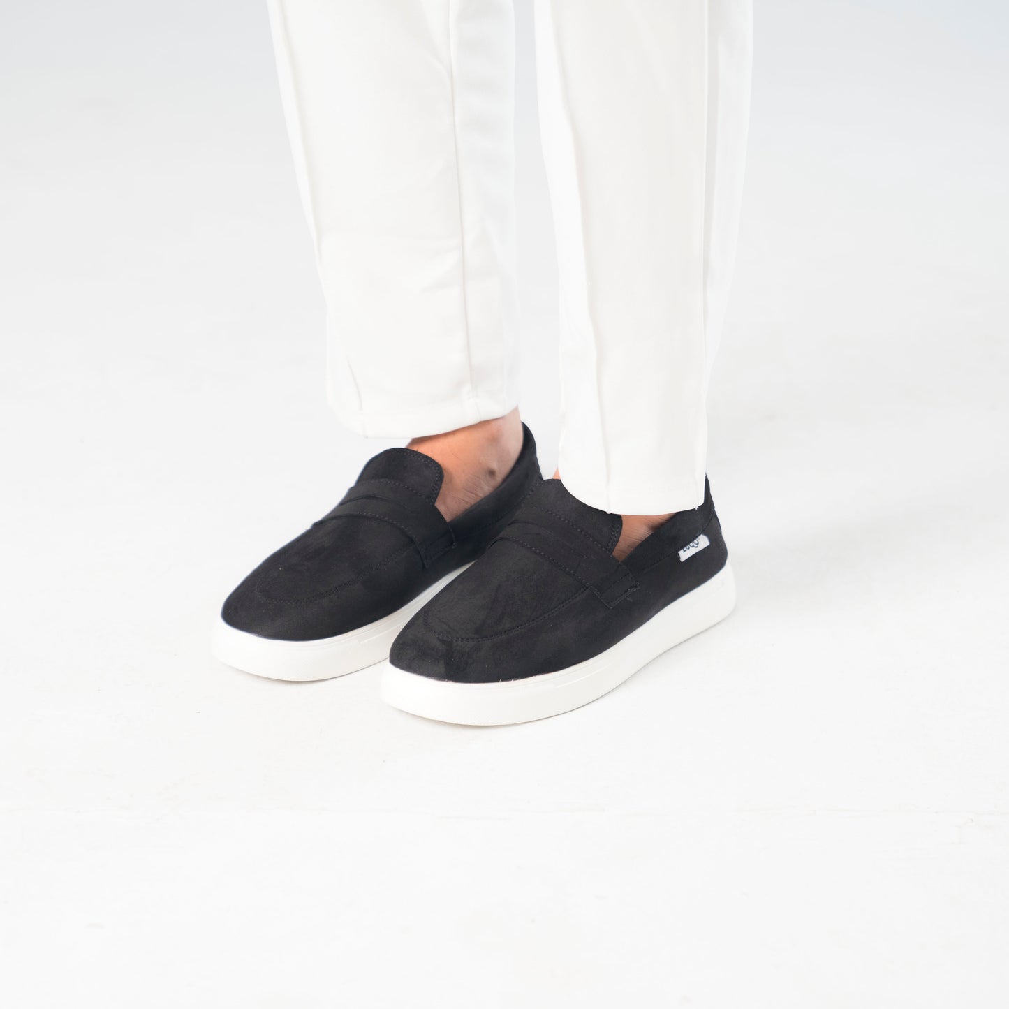 Zuqo Mens Sneaker  Active - Suede Black