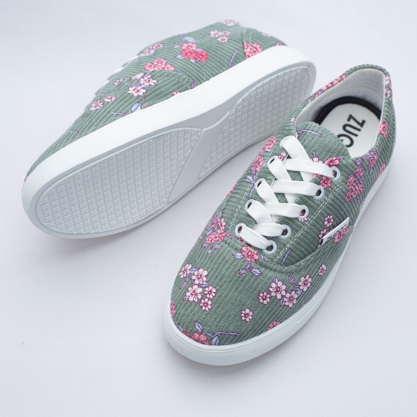 Female Sneaker - Red Rose