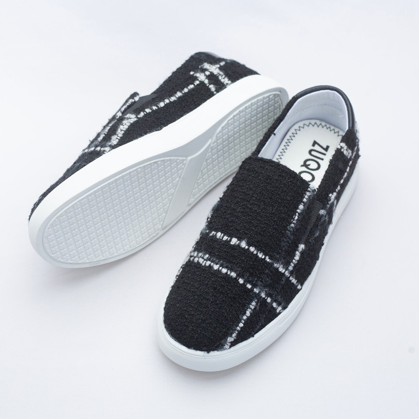 Female Sneaker - Black