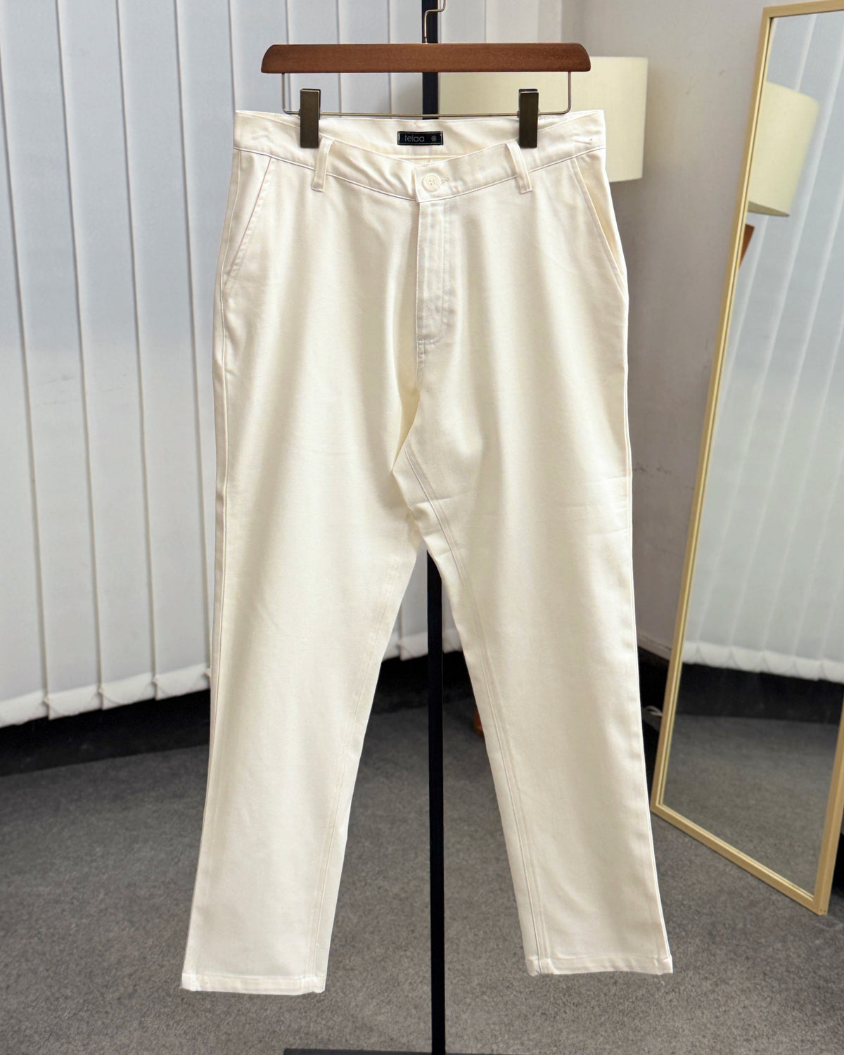Straight Cut Chinos| Offwhite