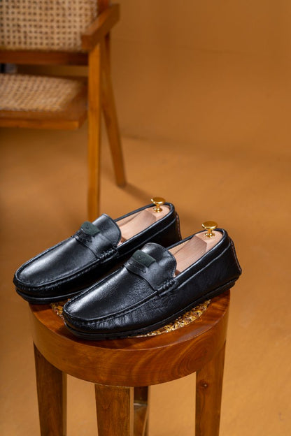 Zuqo  Men's classic Loafer  -  Black