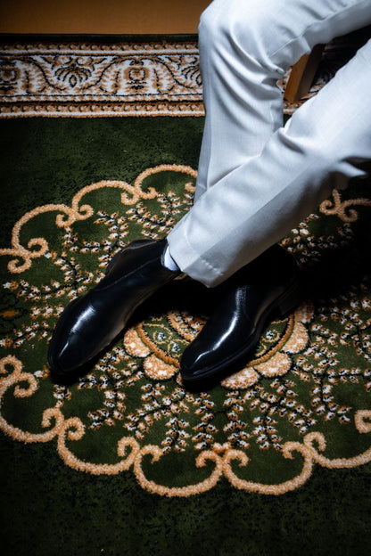 Verona Milano Cuban Heel Chelsea Boot – Black