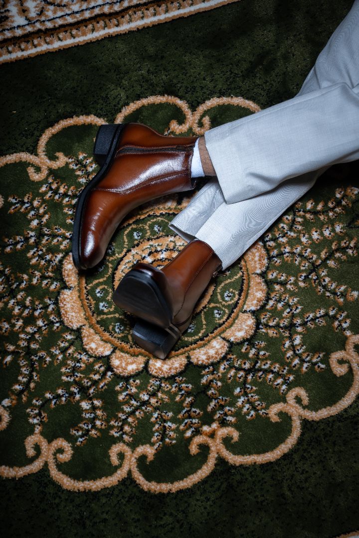 Verona Milano Cuban Heel Chelsea Boot – Amber Brown