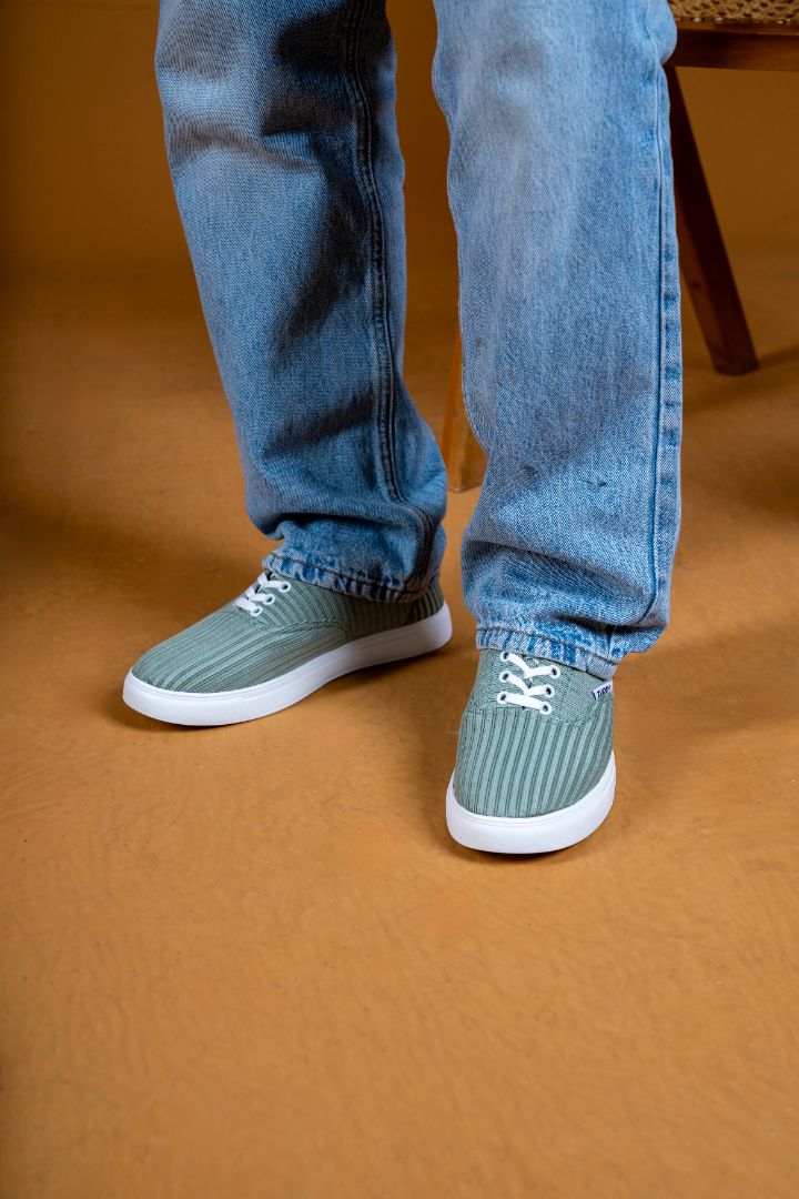 Zuqo Men's Sneaker : Mint Green