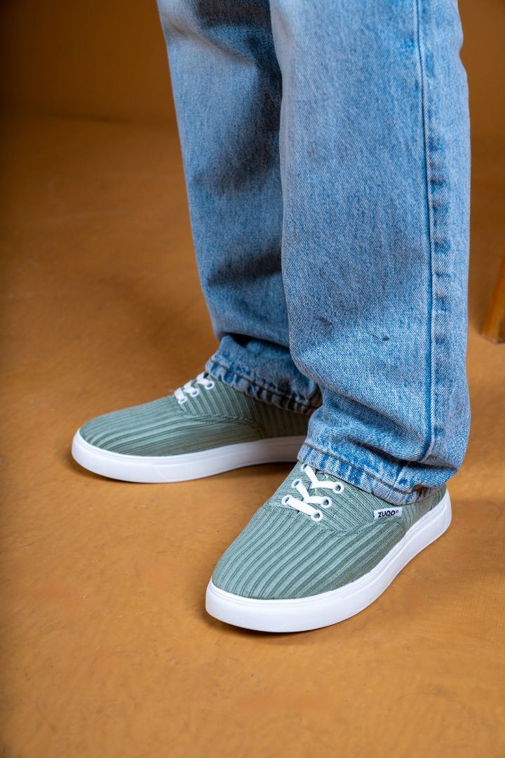 Zuqo Men's Sneaker : Mint Green