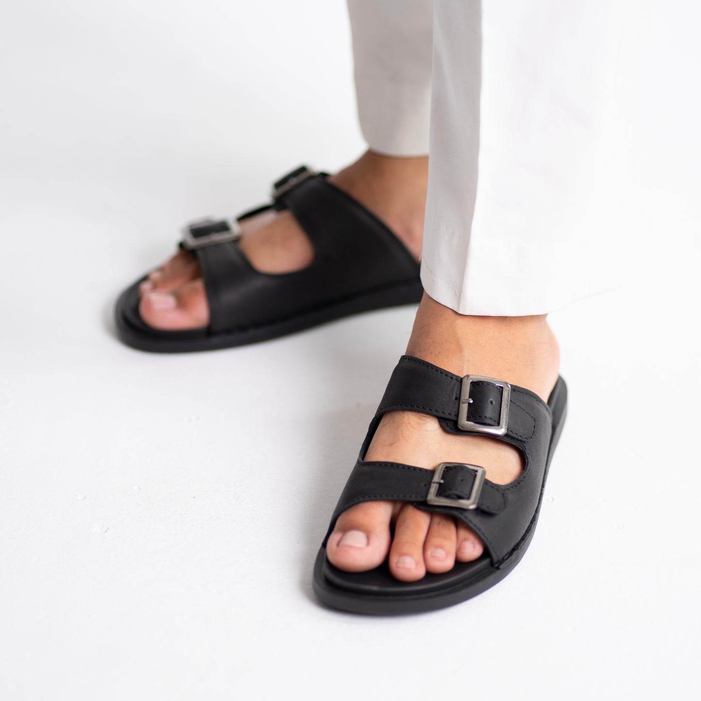 Nano - Black ( Finished Leather )