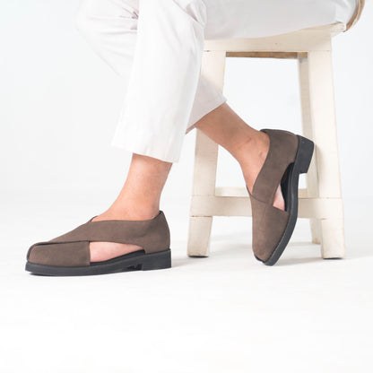 Zuqo Nizam - Taupe Grey