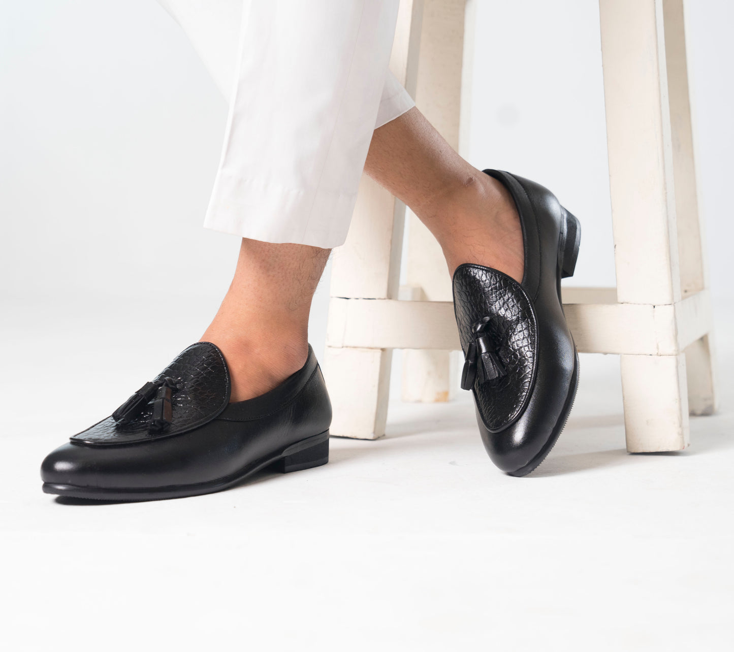 Zuqo Premium Tassel  - Black