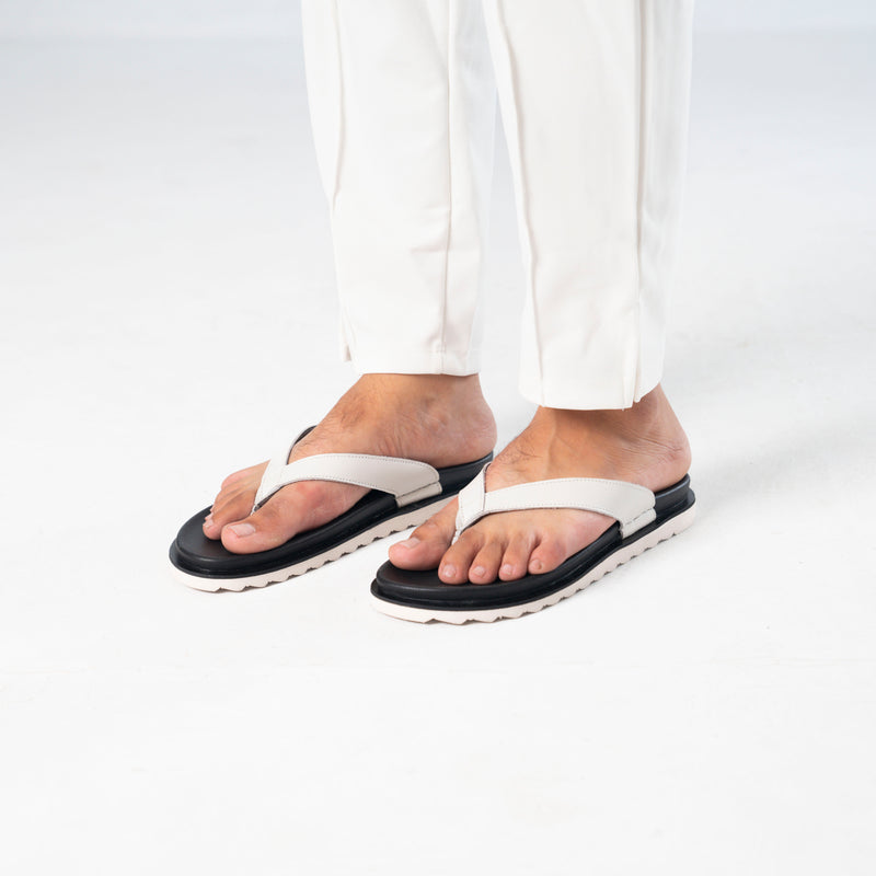 Zuqo Regal Sandal : White product image 1