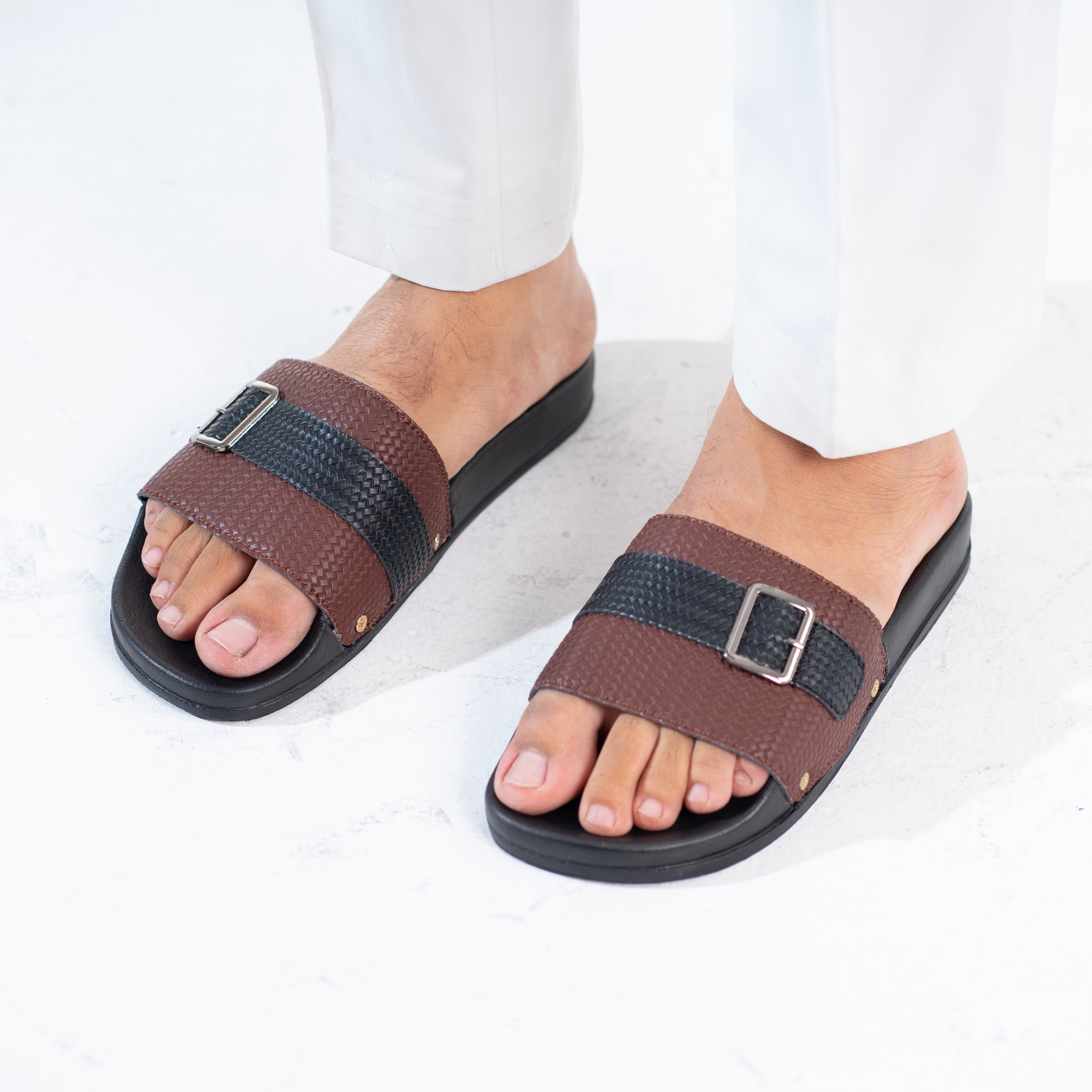 Zuqo Mens Slides / Slipper - Black Belt