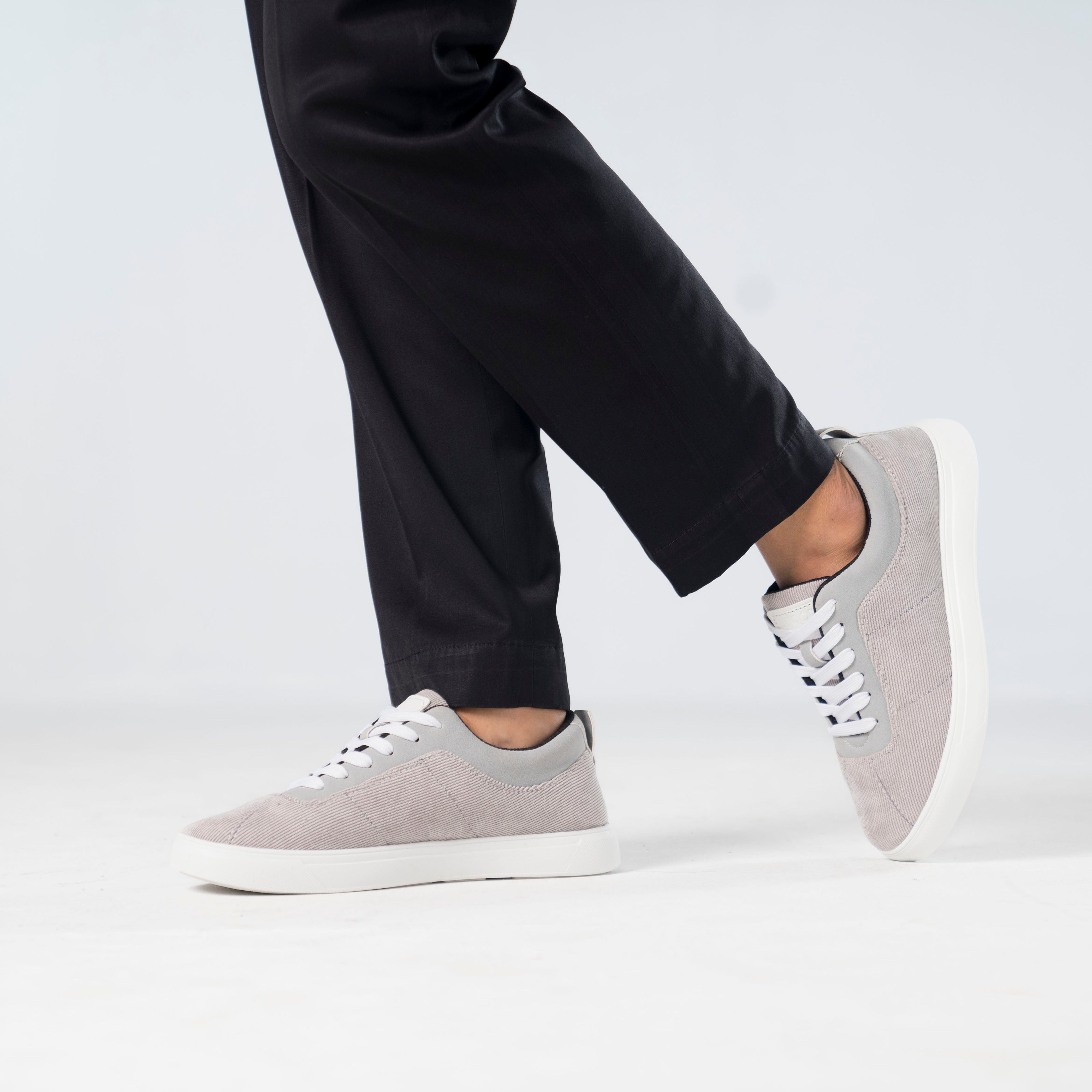 Zuqo Men's Sneaker : Neo - Ash