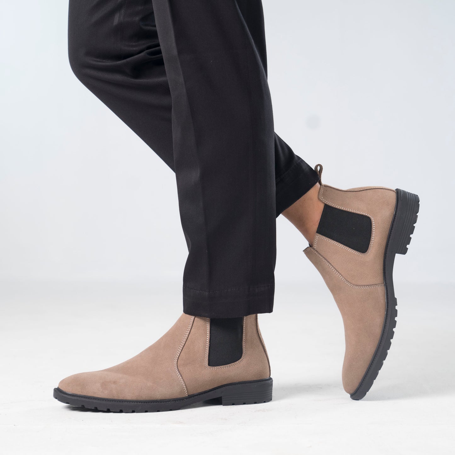 Zuqo Mens Chelsea Boot   -  Taupe Beige