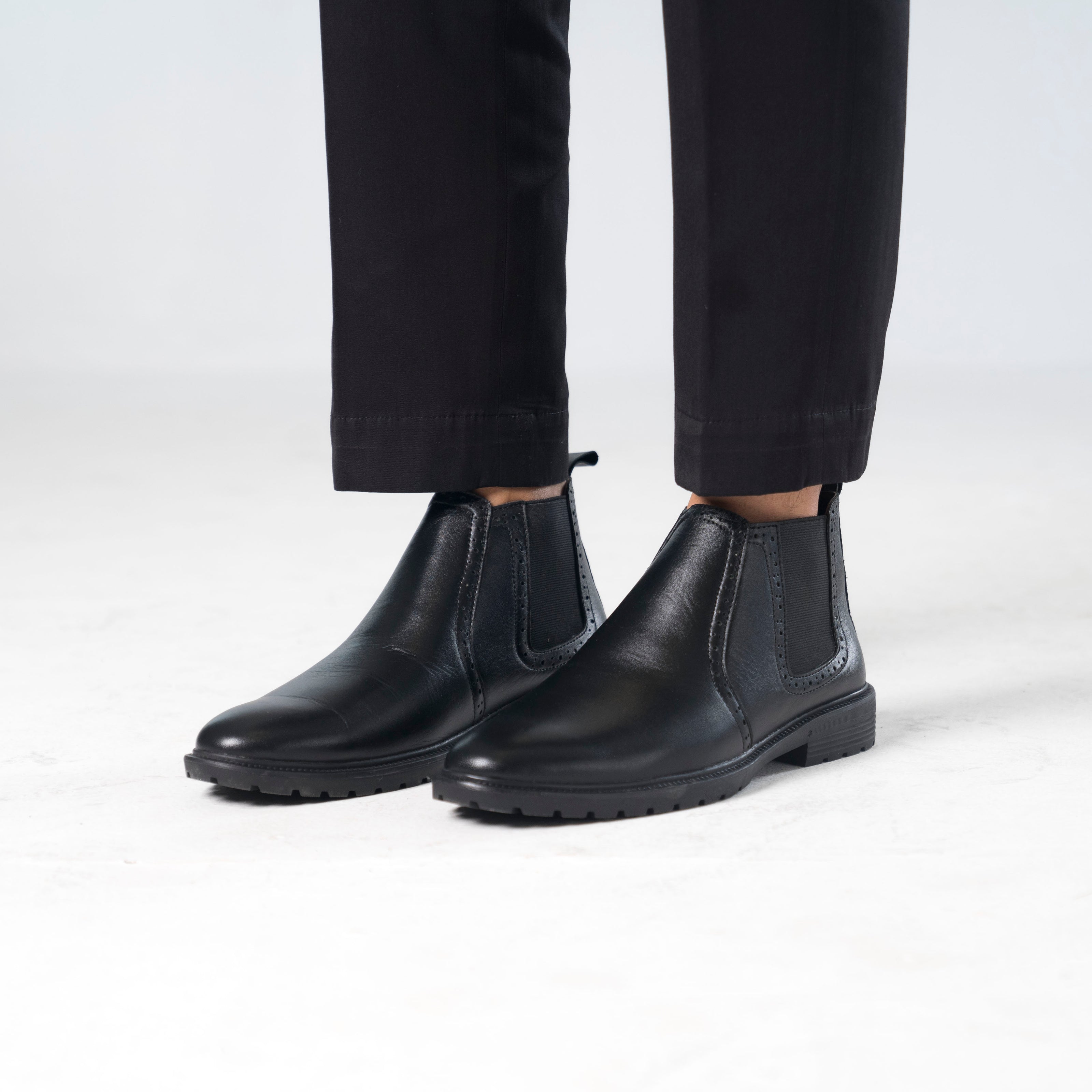 Zuqo Mens Chelsea Boot   -  Prime Black