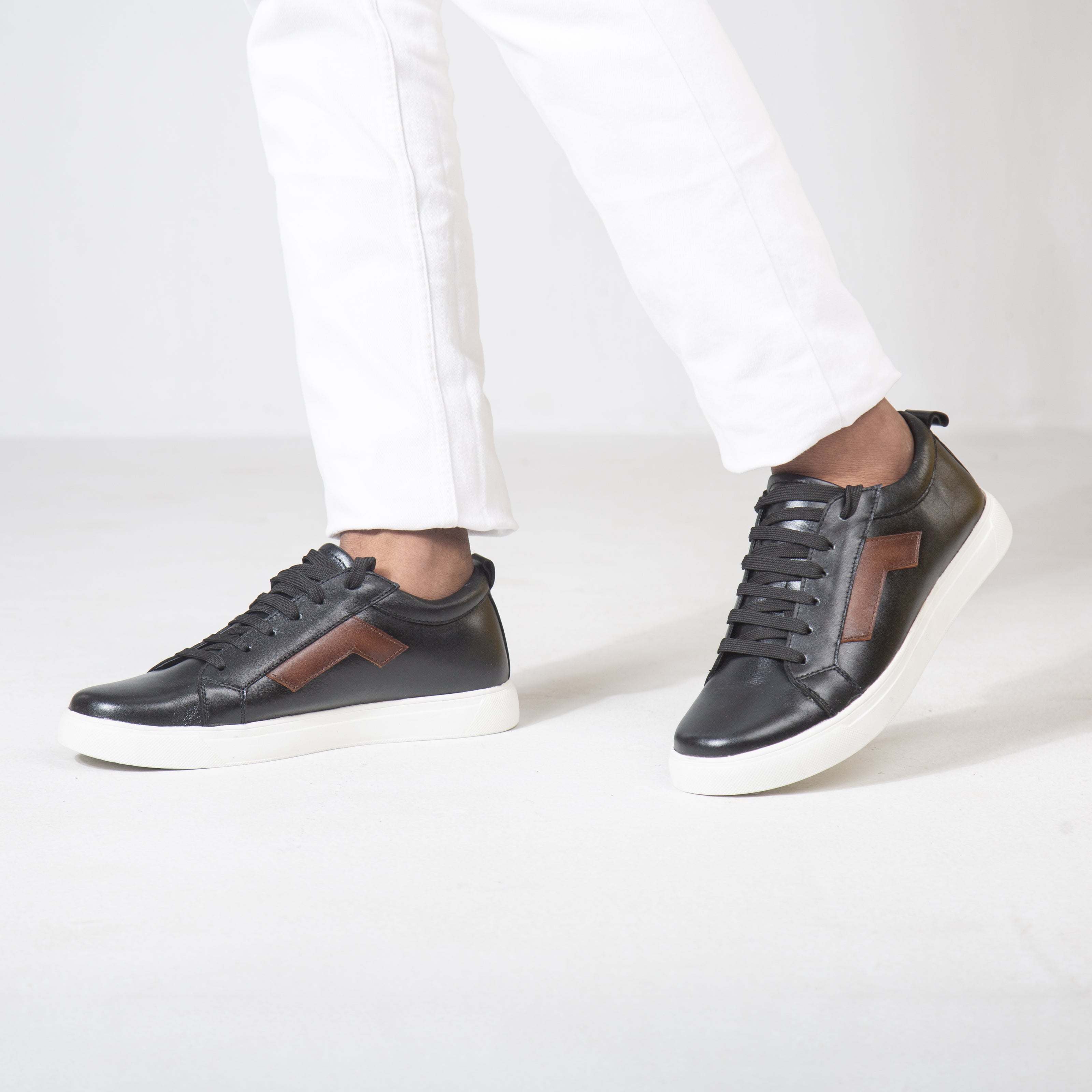 Zuqo Premium  Sneaker - Raven