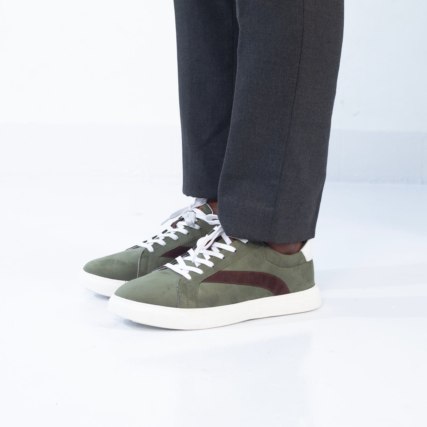 Zuqo Men's Sneaker : Metro - Olive