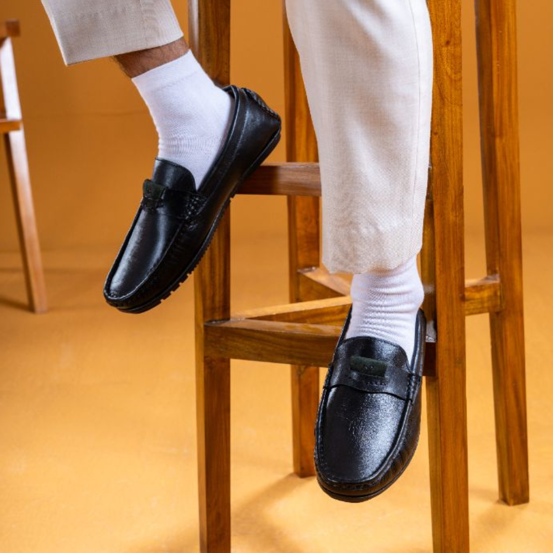 Zuqo  Men's classic Loafer  -  Black