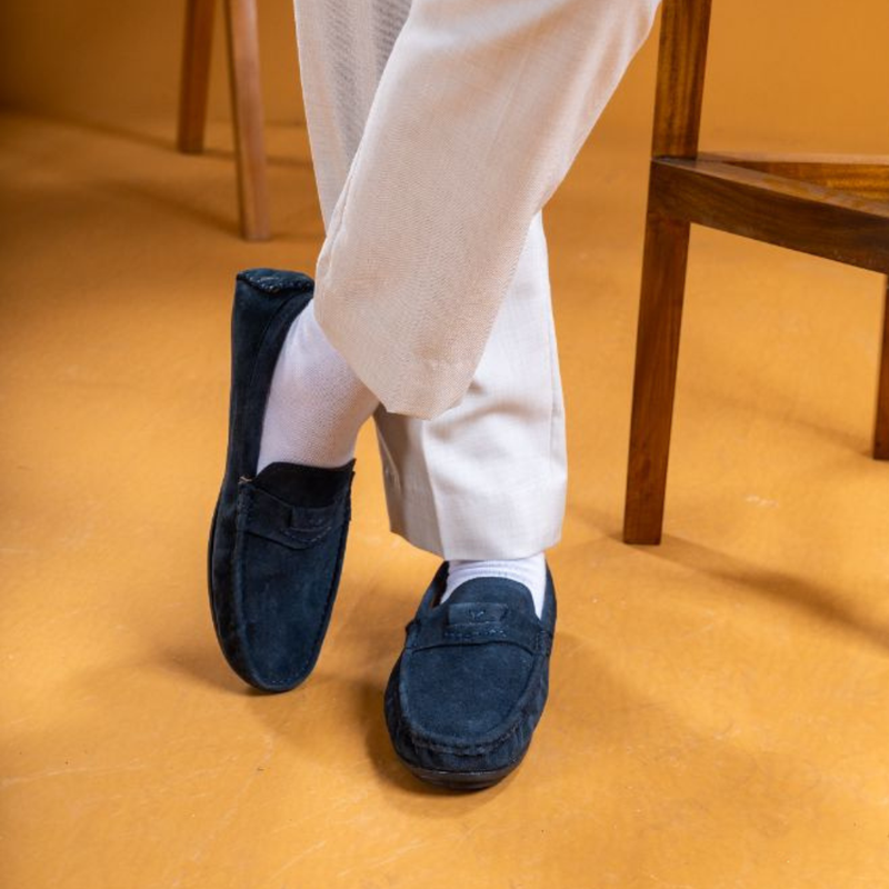 Zuqo  Men's classic Loafer  -  Navy Blue