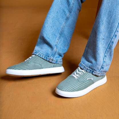 Zuqo Men's Sneaker : Mint Green