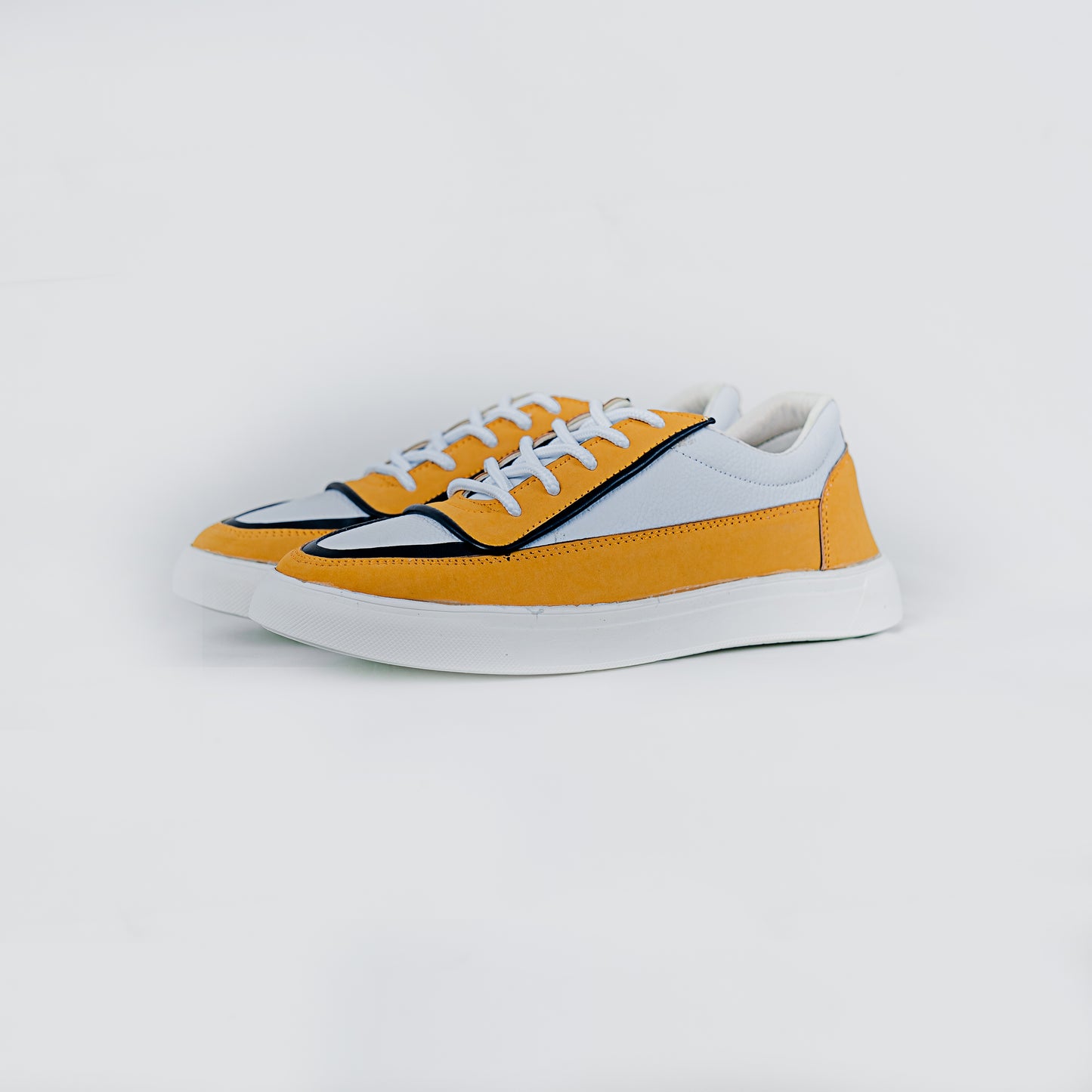 Sneakers - Yellow Panda