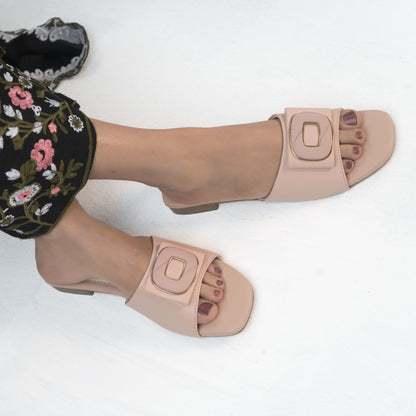 Zazla Women’s Flats:  Zuqo Muse Pink