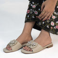 Zazla Women’s Flats  :  Cristal Olive