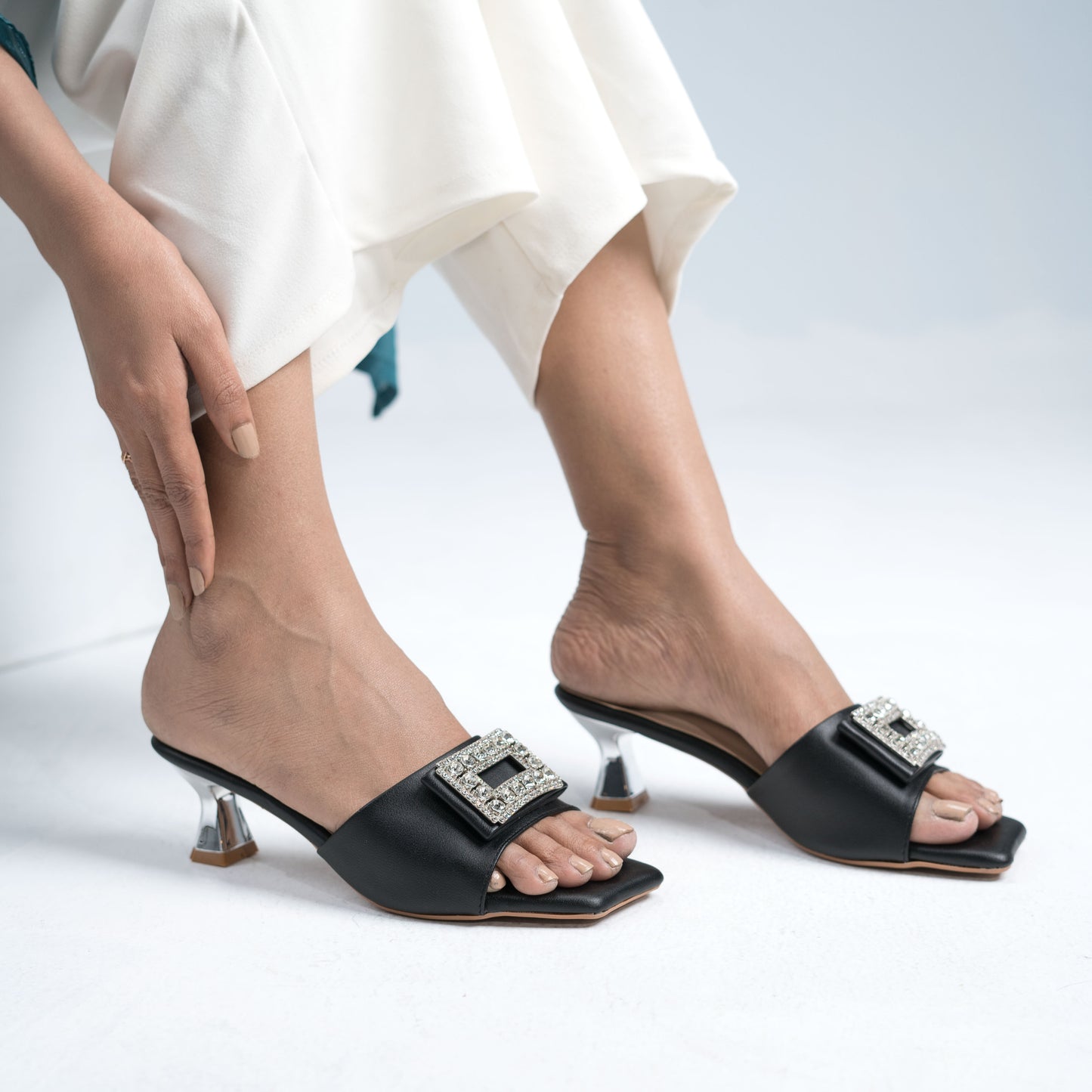 Zazla Women’s Heels – Black Luxe