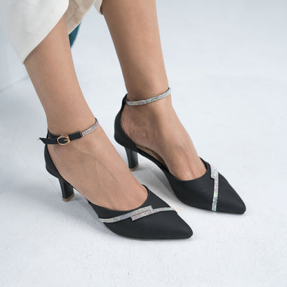 Zazla Women’s  Pumps : Black