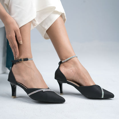 Zazla Women’s  Pumps : Black